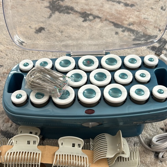 Nano Titanium Hair Rollers with Clips and random extra hair clips - Picture 3 of 3